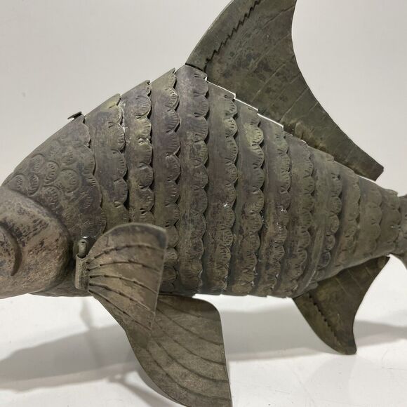 Antique Bronze Fish Statue 8” Detail Craftsman Made Figure RARE W/ Moving Body - Picture 5 of 13